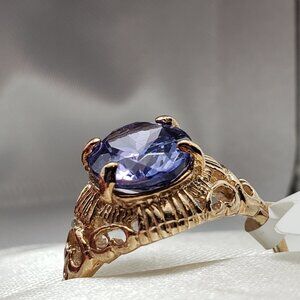 Meet your Posher, Steph